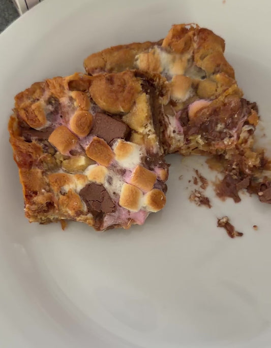 S’mores cookie slices